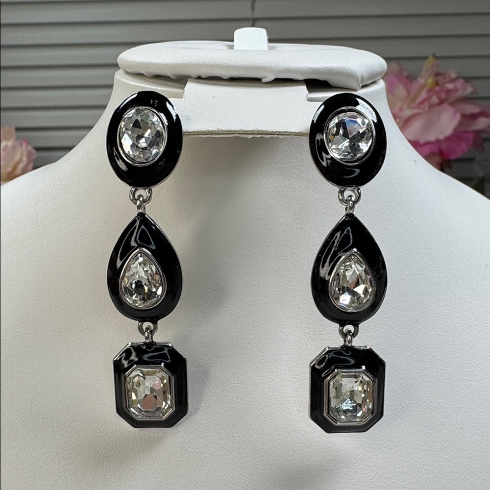 Sophisticated Black and Silver Teardrop Earrings
